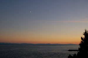 West Vancouver Sea Scape - Visiting with Lorie's Aunt Eleanore, and enjoying her wonderful view - BobBlahBlah.com