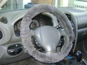 Furry Steering Wheel Cover - BobBlahBlah.com